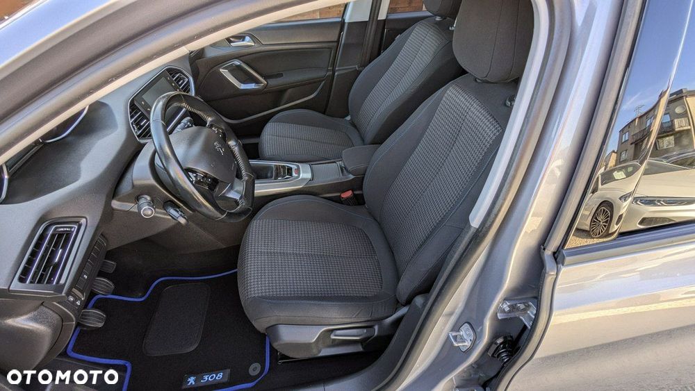 Peugeot 308 - 14
