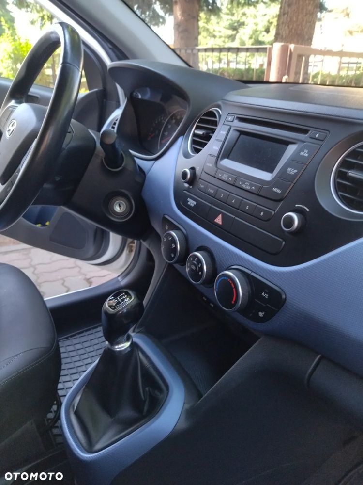 Hyundai i10 1.2 Premium - 17