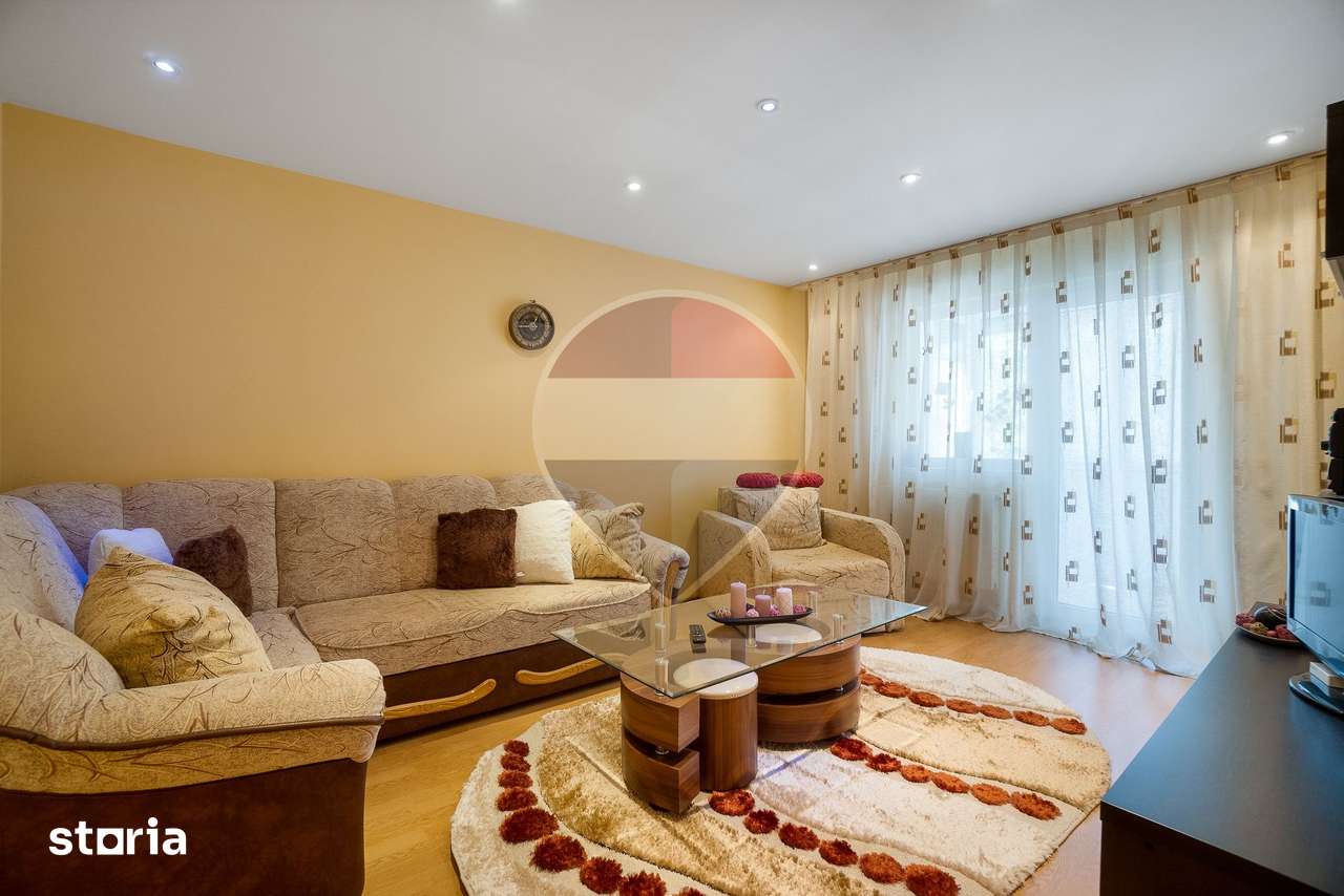 0% Comision | Apartament 3 camere decomandat | Zărnești — fotografia 1