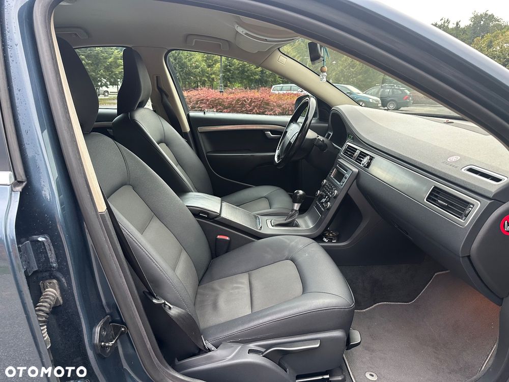 Volvo S80 2.0F Momentum - 12