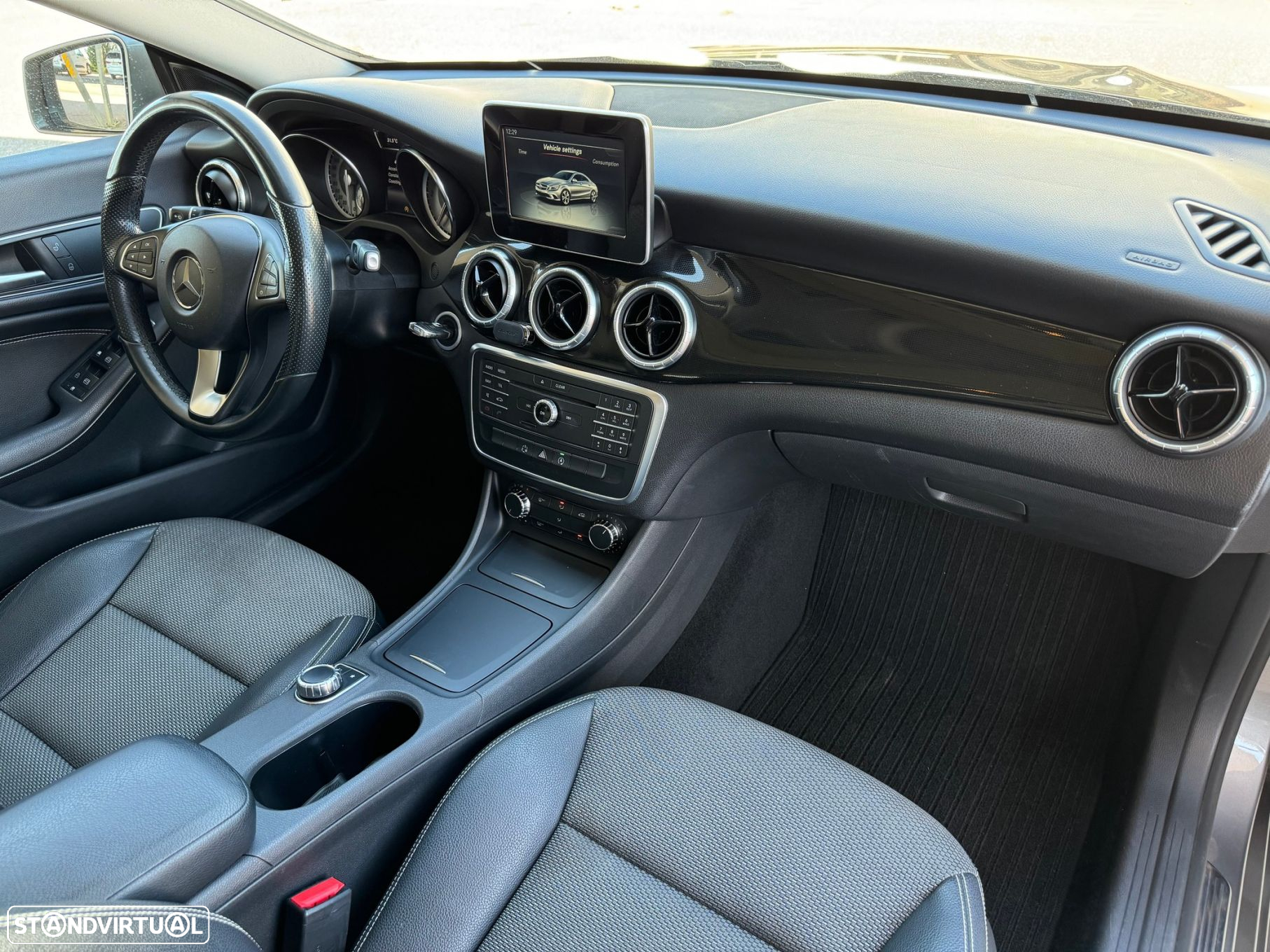 Mercedes-Benz CLA 200 d Urban Aut. - 25