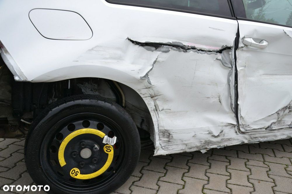 Volkswagen Golf - 10