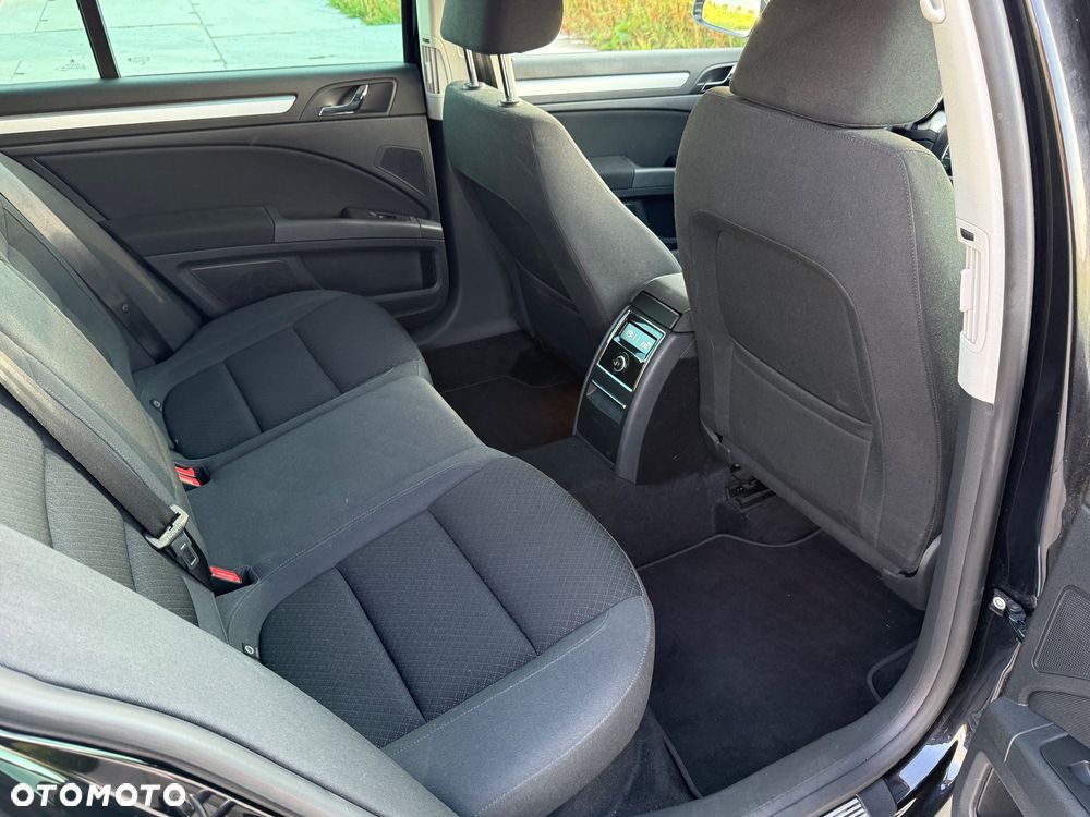 Skoda Superb 2.0 TDI Green tec DSG Elegance - 22