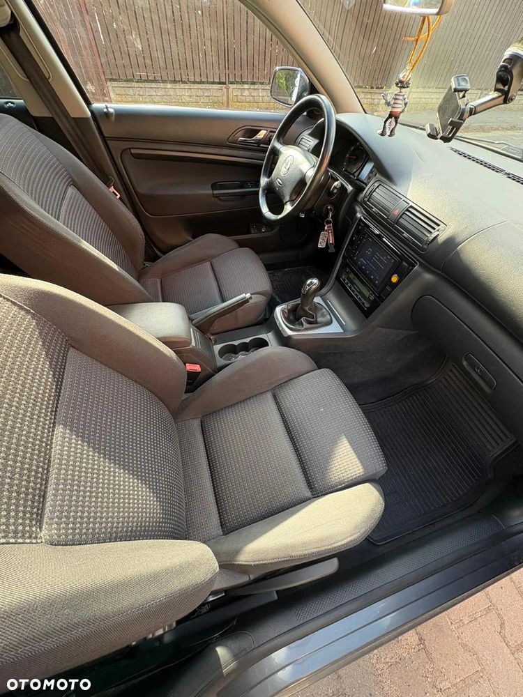 Skoda Superb 2.0 Classic - 9