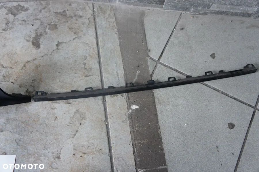 NR 86 Listwa zderzaka strona prawa przód + środkowa Audi A6 4G0 Allroad - 2