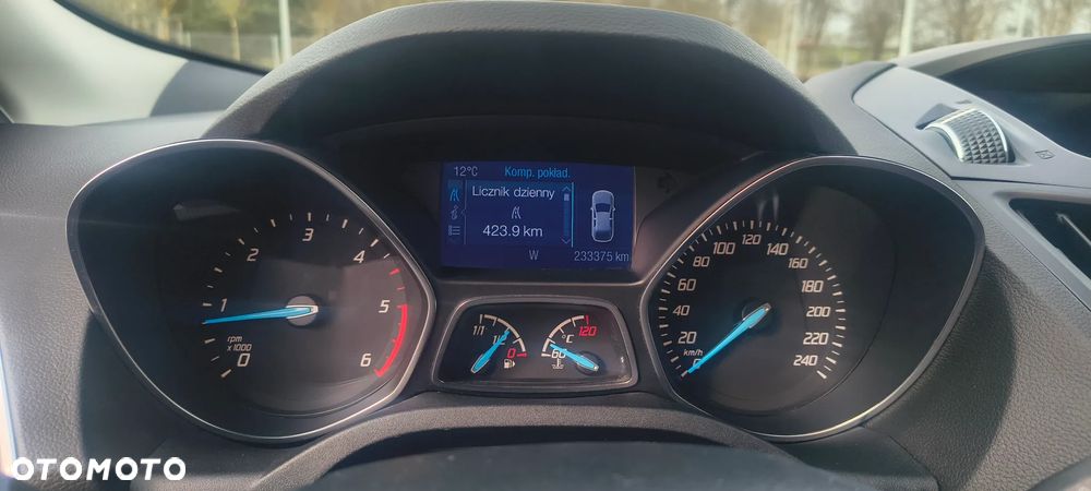 Ford Kuga 2.0 TDCi 2x4 Trend - 12