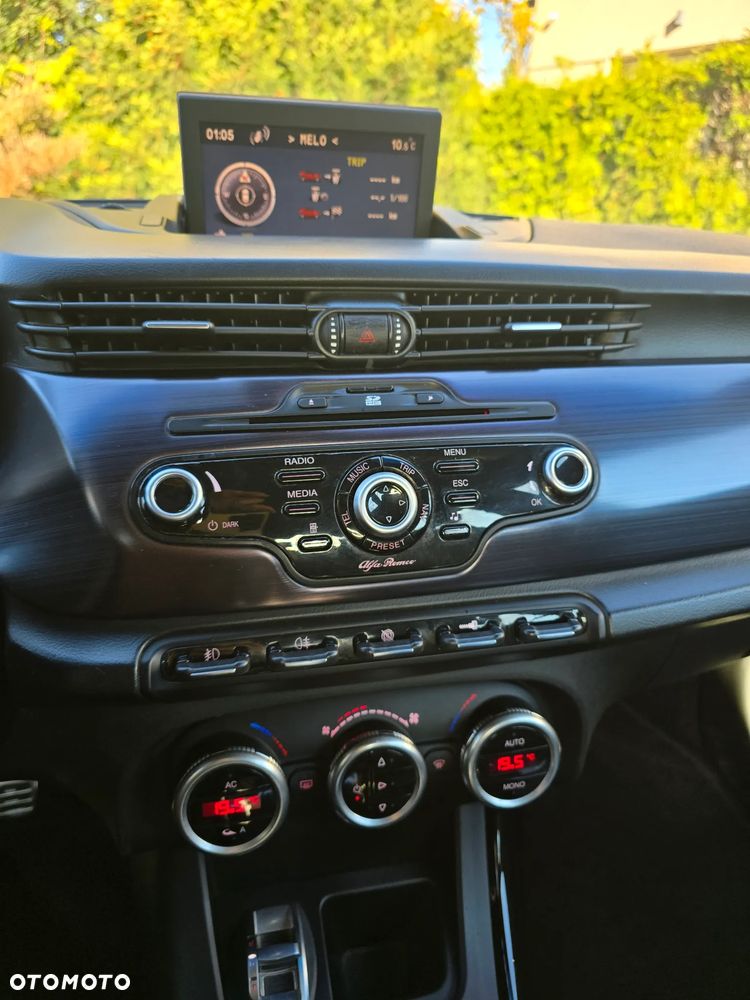 Alfa Romeo Giulietta 2.0 JTDM 16V Turismo - 18