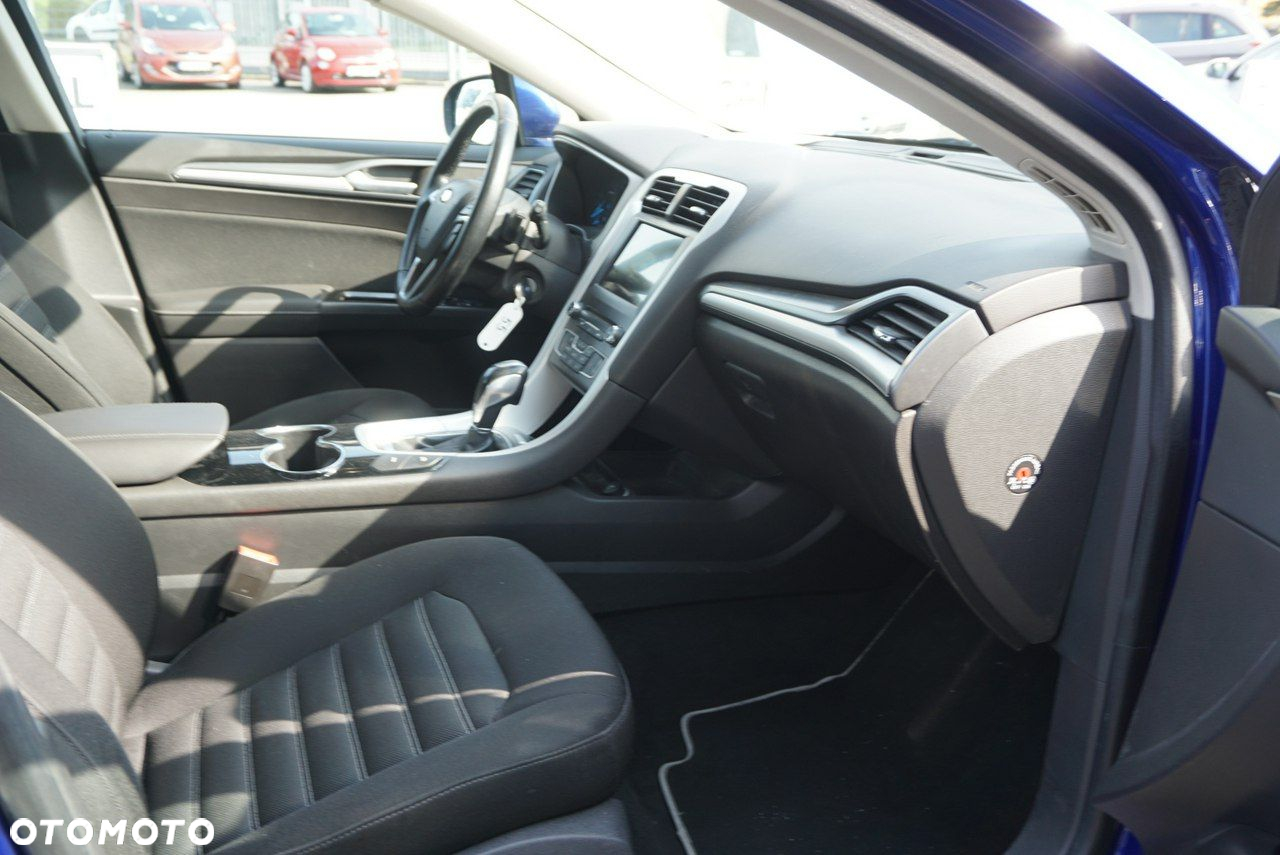 Ford Mondeo - 23
