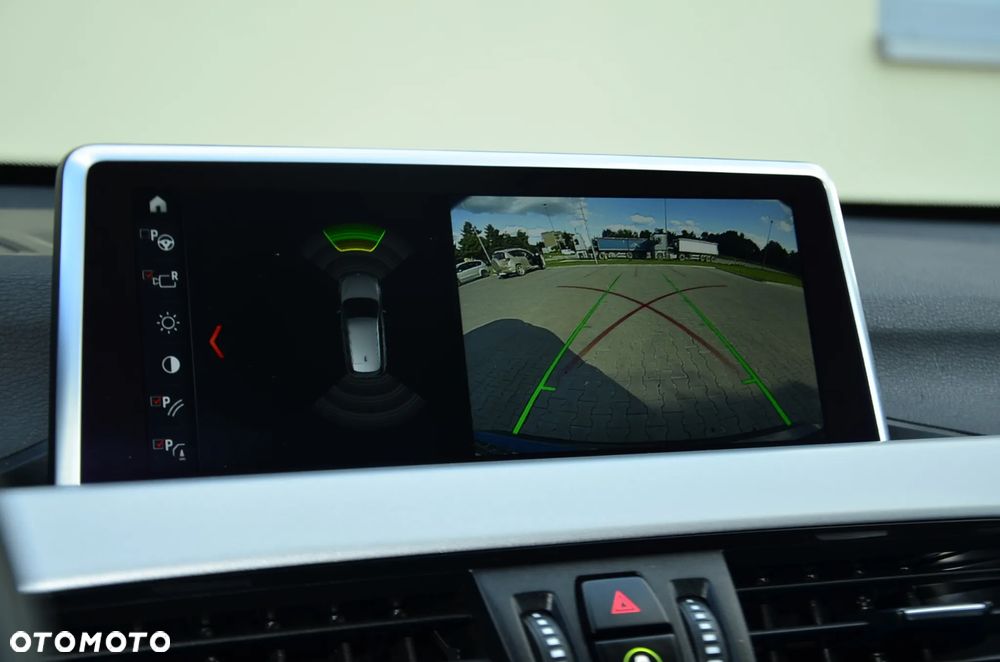BMW X1 sDrive18d Business Edition - 23