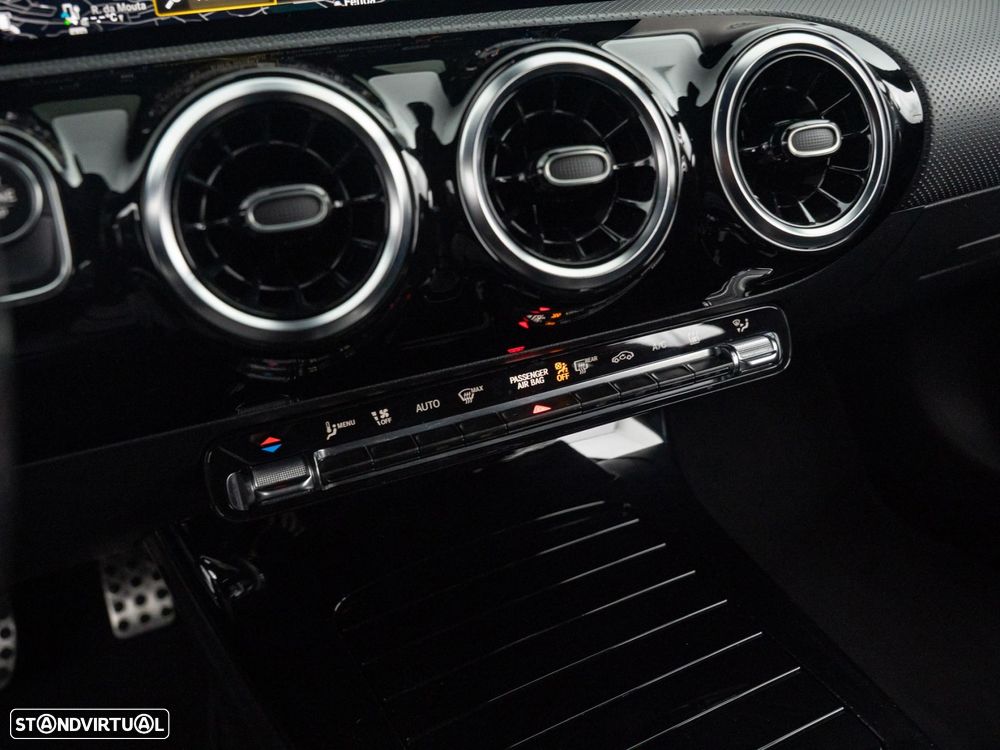 Mercedes-Benz CLA 250 e Shooting Brake AMG Line - 27