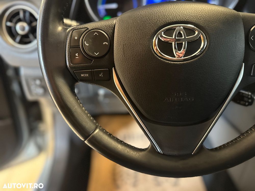 Toyota Auris 1.8 VVT-i Automatik Team Deutschland - 19
