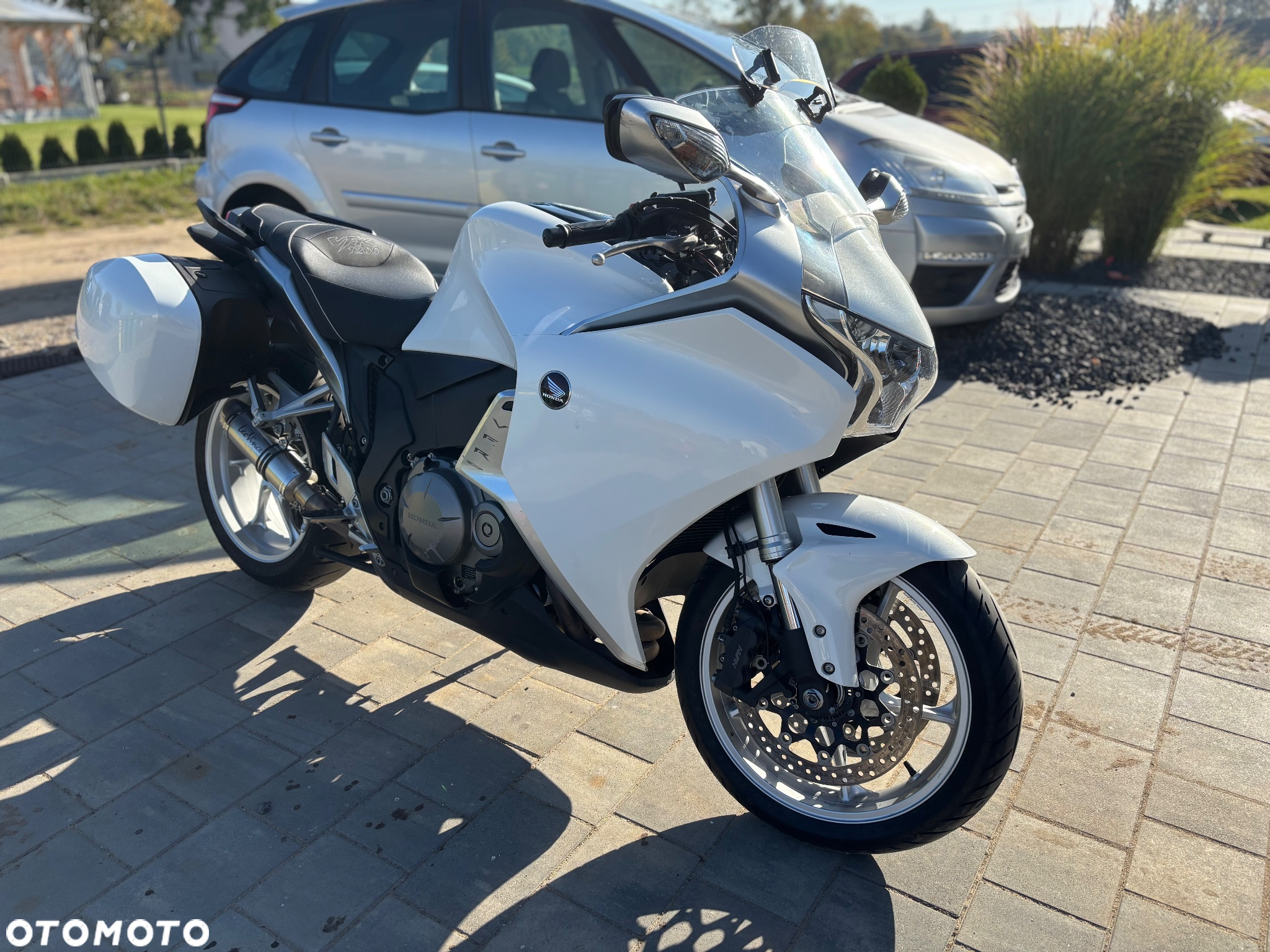 Honda VFR - 2