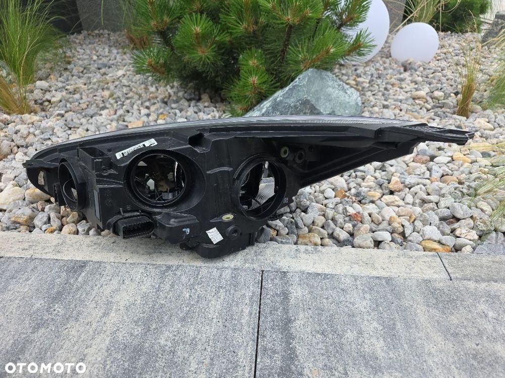 FORD FOCUS 3 III MK3 LIFT Lampa prawa Bi-Xenon Dynamic Led F1EB-13D154-AB - 8