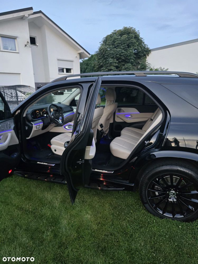 Mercedes-Benz GLE 300 d 4-Matic - 4