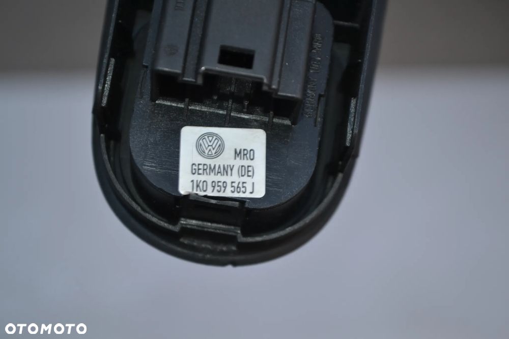 VW GOLF VI PANEL STEROWANIA 4 X SZYB ELEKTRYCZNYCH LUSTEREK 1K4959857B 1K0959565J - 6