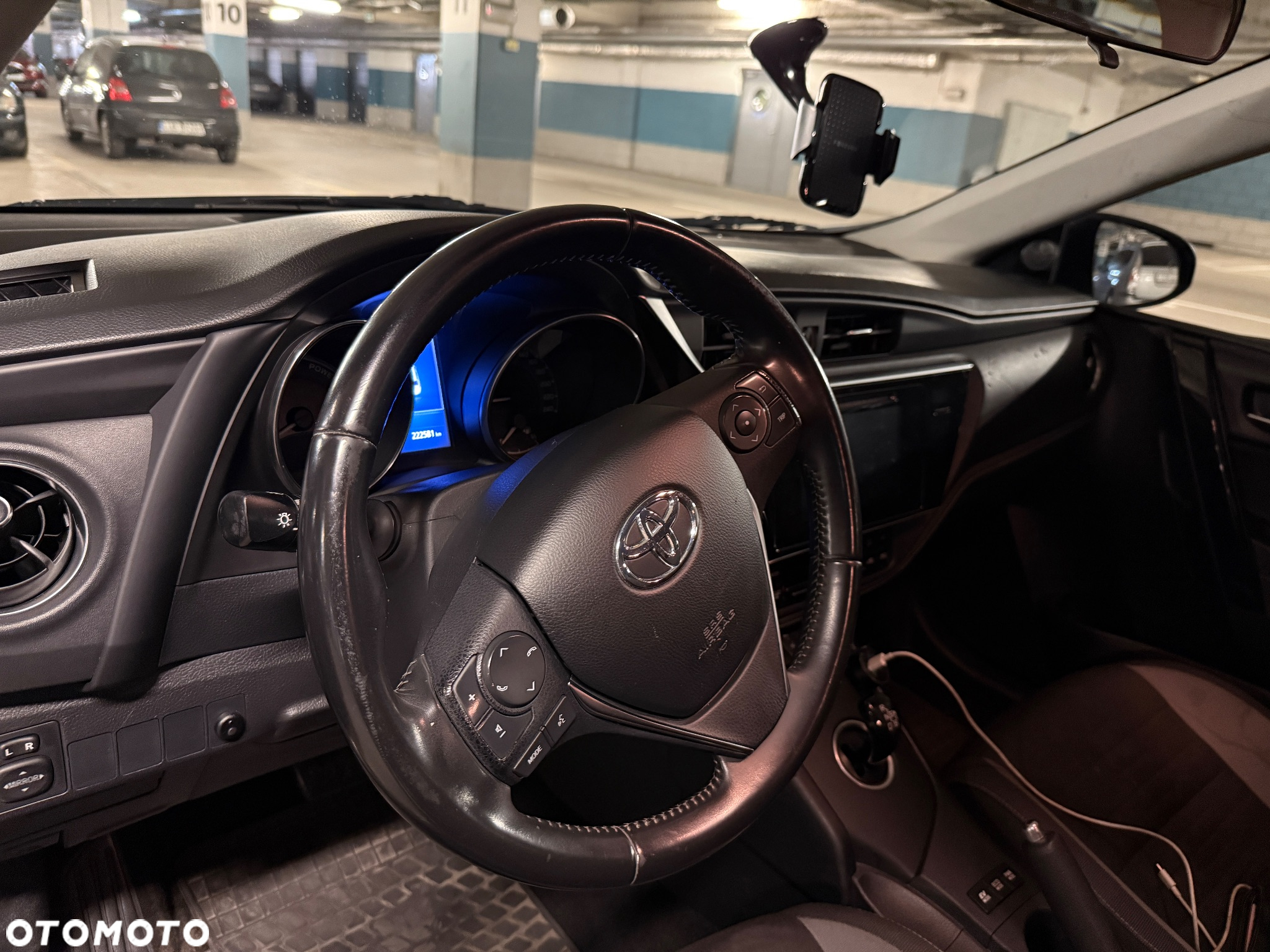 Toyota Auris Hybrid 135 Prestige - 14