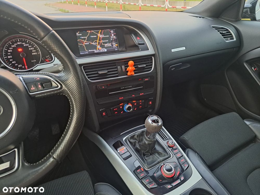 Audi A5 Coupé 2.0 TDI DPF quattro - 10
