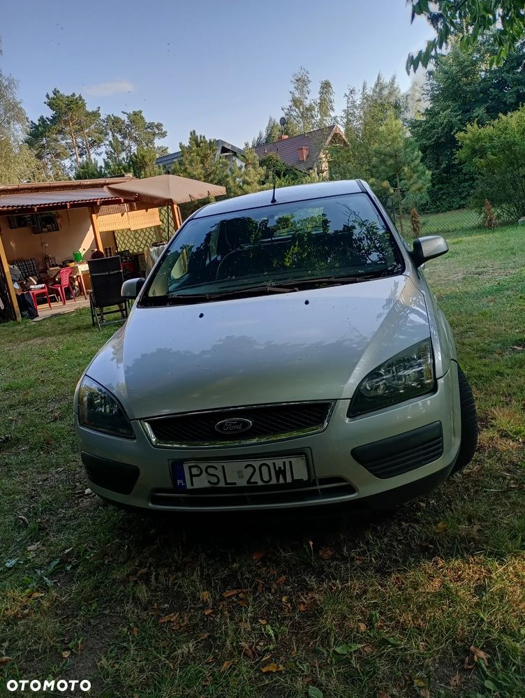 Ford Focus 1.6 TDCi Ambiente DPF - 3