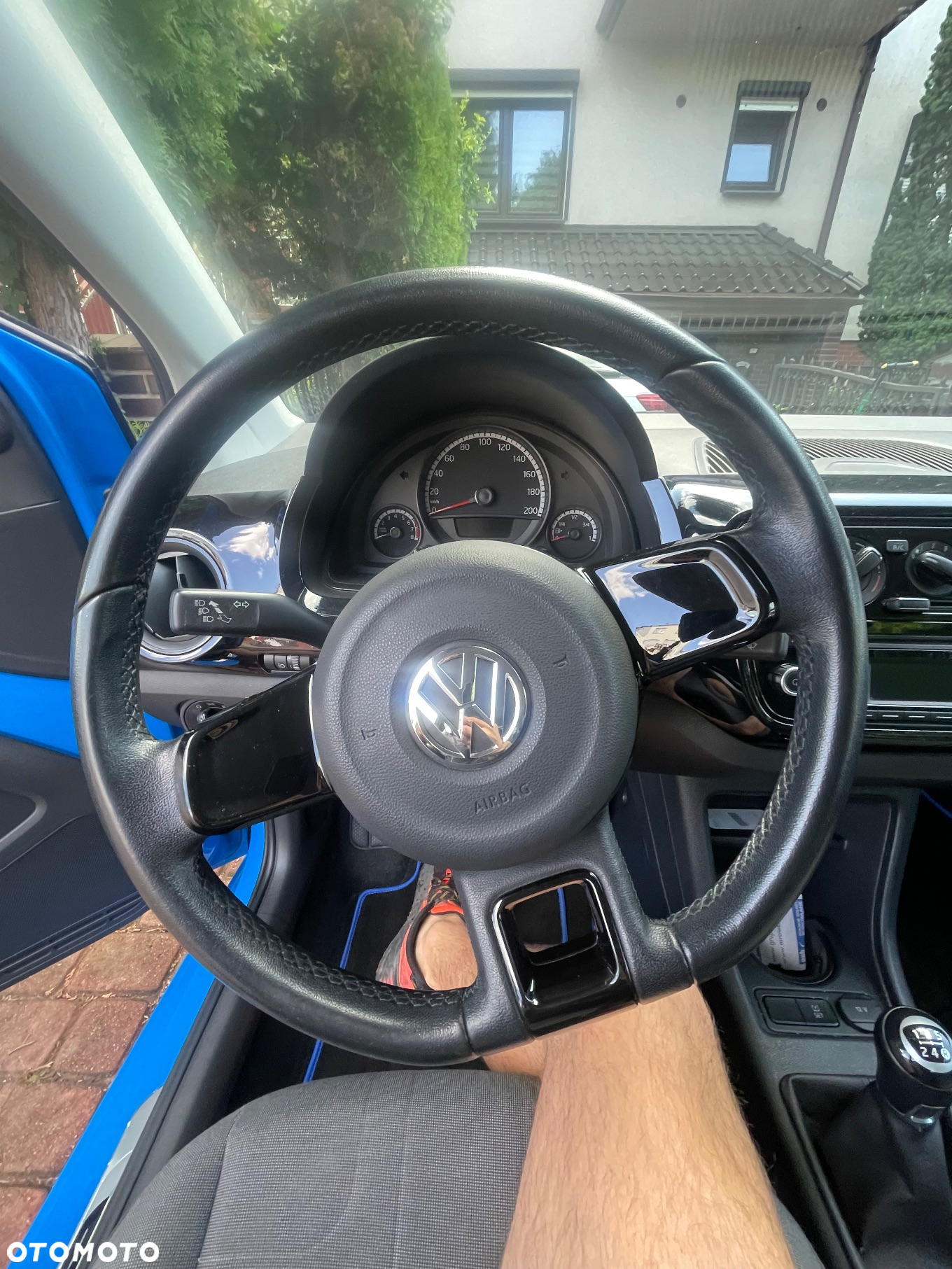 Volkswagen up! 1.0 move - 34