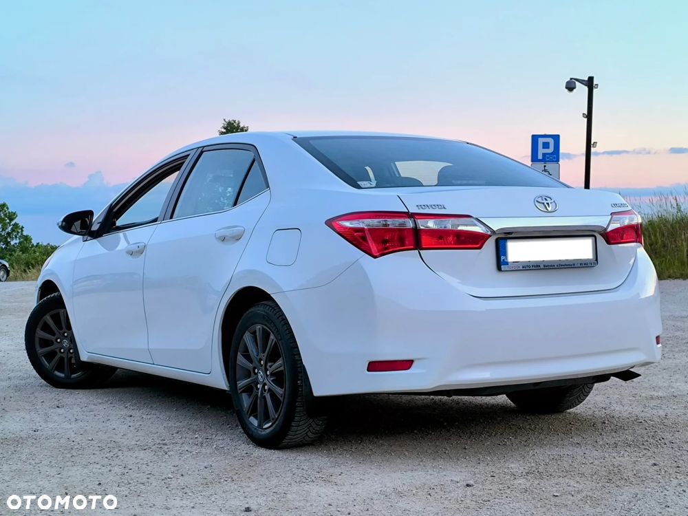 Toyota Corolla 1.6 Premium - 3