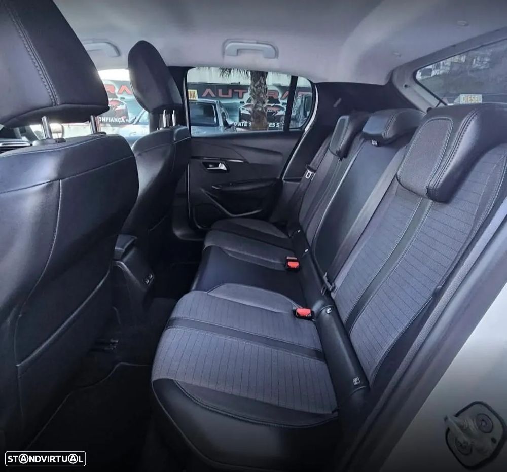 Peugeot 208 PureTech 100 Allure Pack - 10