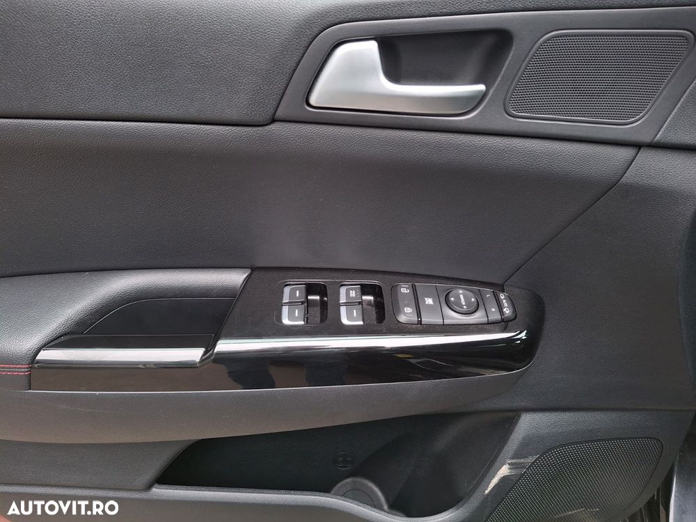 Kia Sportage 1.6 DSL 7DCT HP 4x2 GT Line - 24