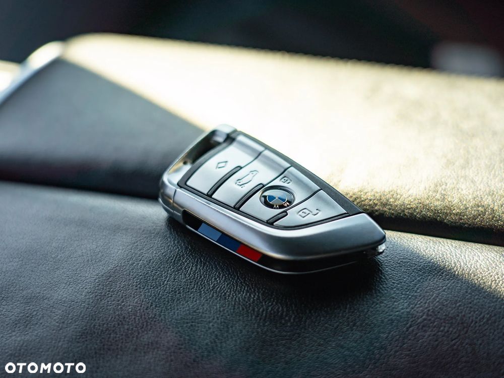 BMW Seria 8 840i xDrive - 39