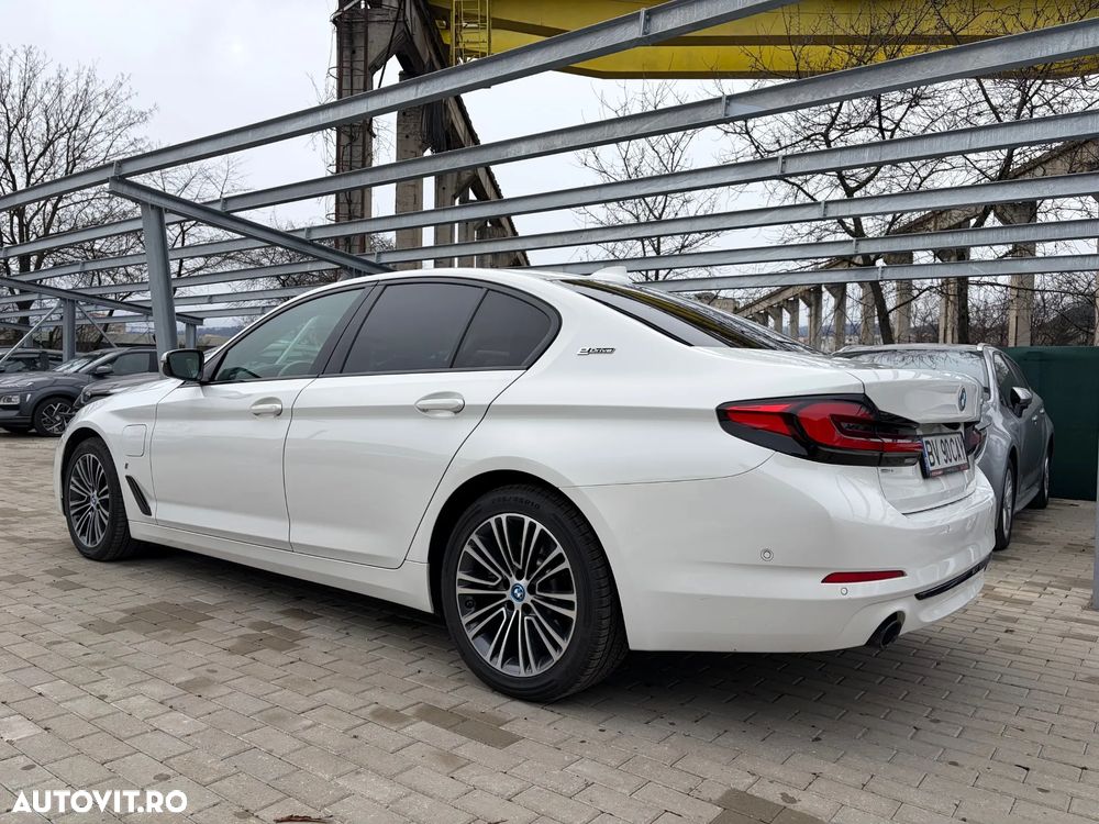 BMW Seria 5 - 36