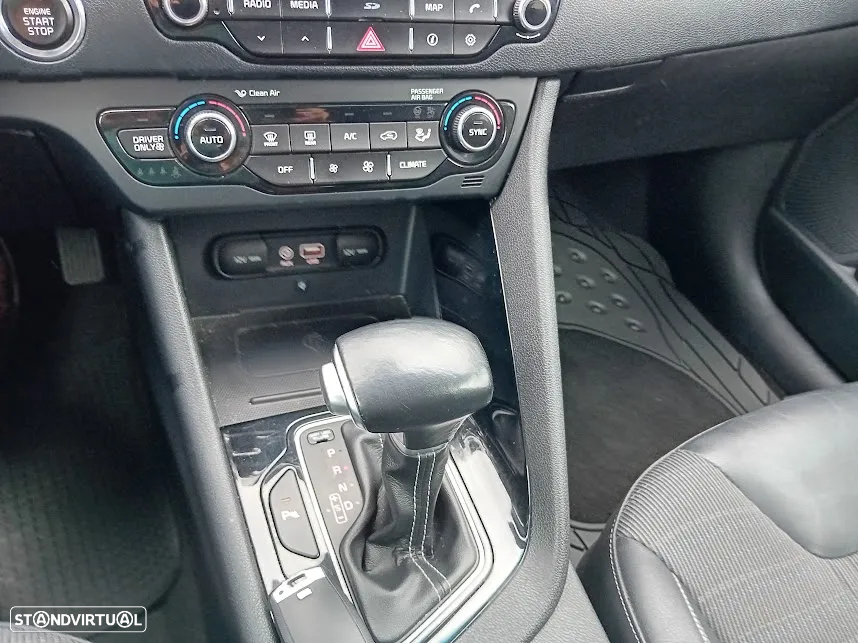 Kia Niro 1.6 GDi HEV EX - 11