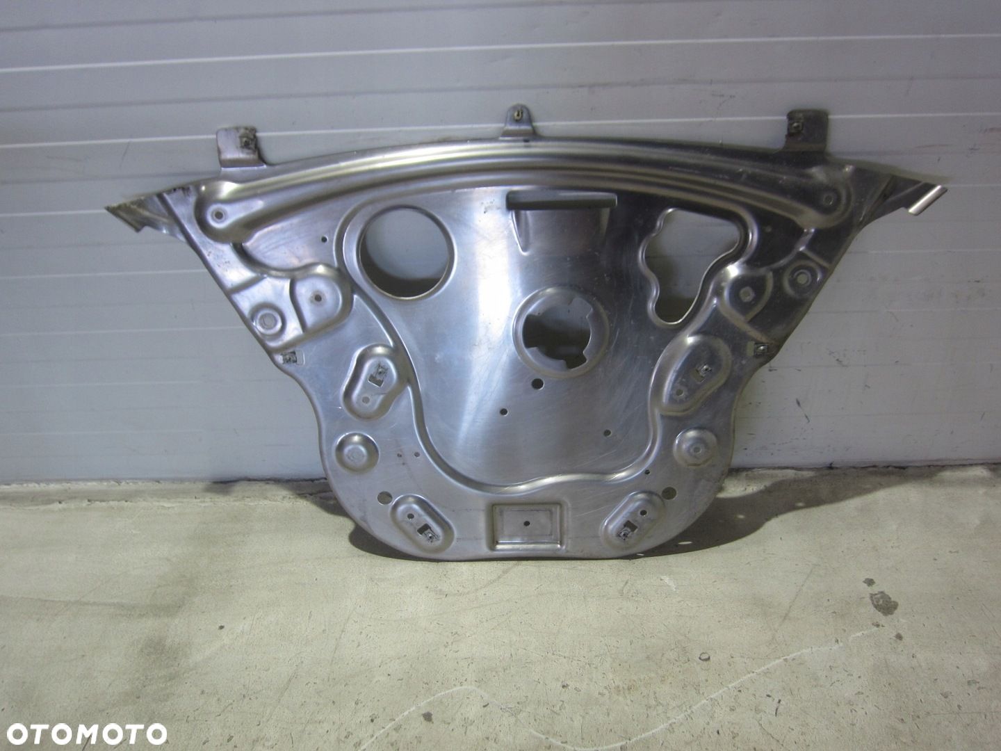 BMW 5 F10 F06 4X4 PŁYTA USZTYWNIAJĄCA OSŁONA POD SILNIK 6777727 31116777727 - 1