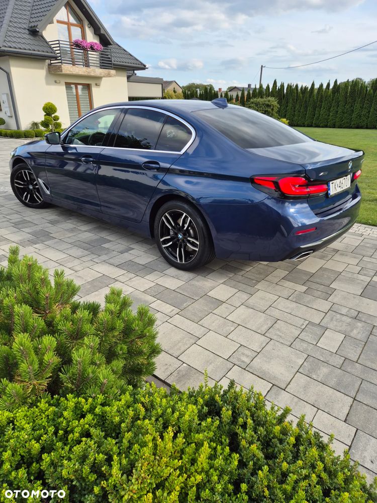 BMW Seria 5 520d xDrive Luxury Line - 9