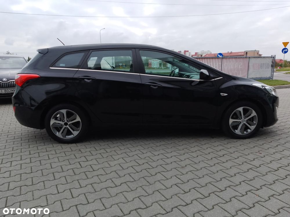 Hyundai i30 1.6 CRDi BlueDrive Comfort - 4