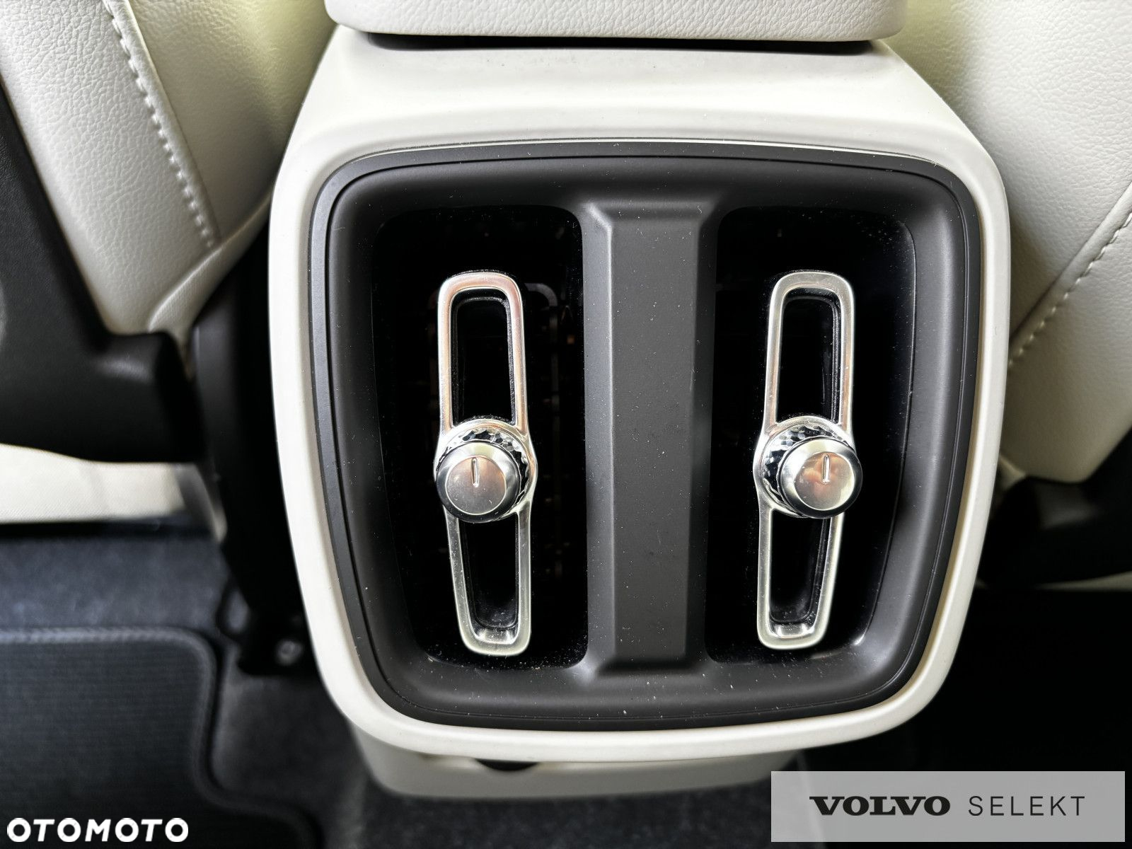 Volvo XC 40 - 17
