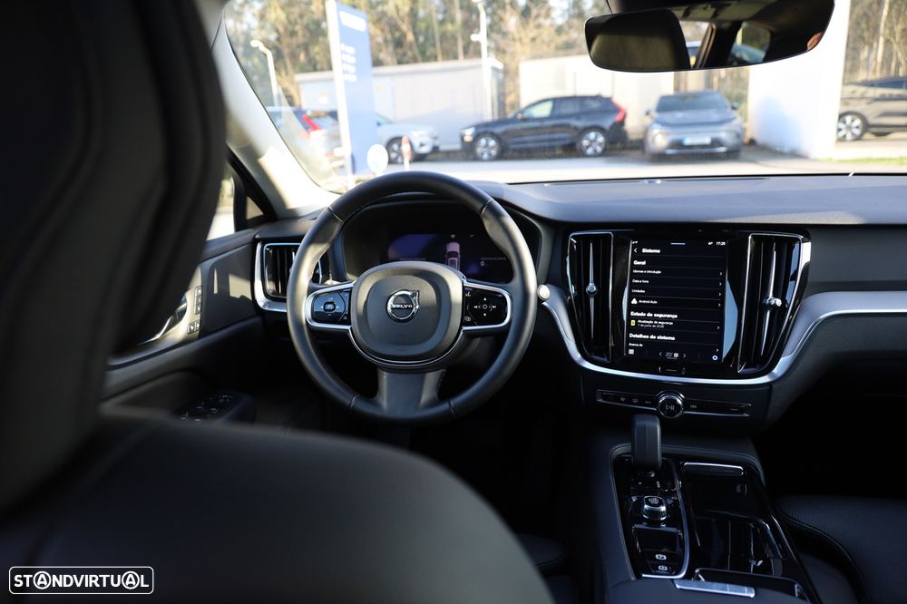 Volvo V60 2.0 T6 AWD TE Plus Dark - 22