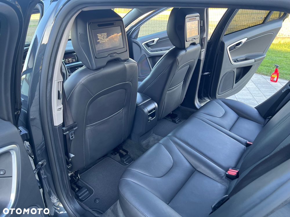Volvo V60 D3 Summum - 21