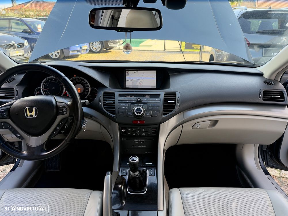 Honda Accord Tourer 2.2 i-DTEC Executive Navi E.Limitada - 52