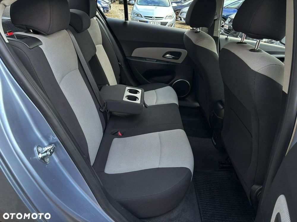 Chevrolet Cruze 2.0 D LT+ - 22