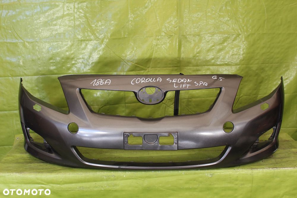 Zderzak przód Toyota Corolla X E140, E150 2010-2013r. Sedan - 1
