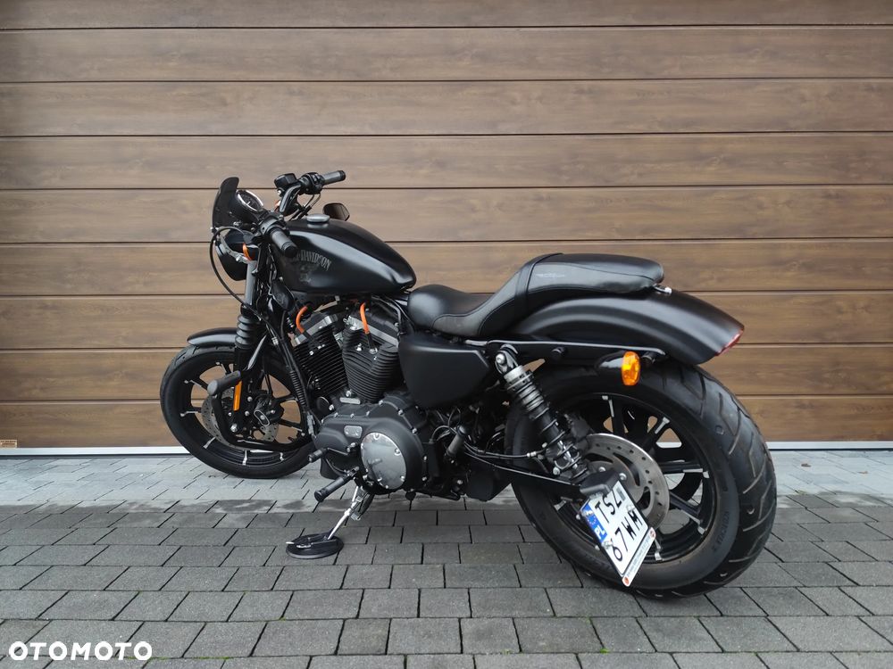 Harley-Davidson Sportster Iron 883 - 8