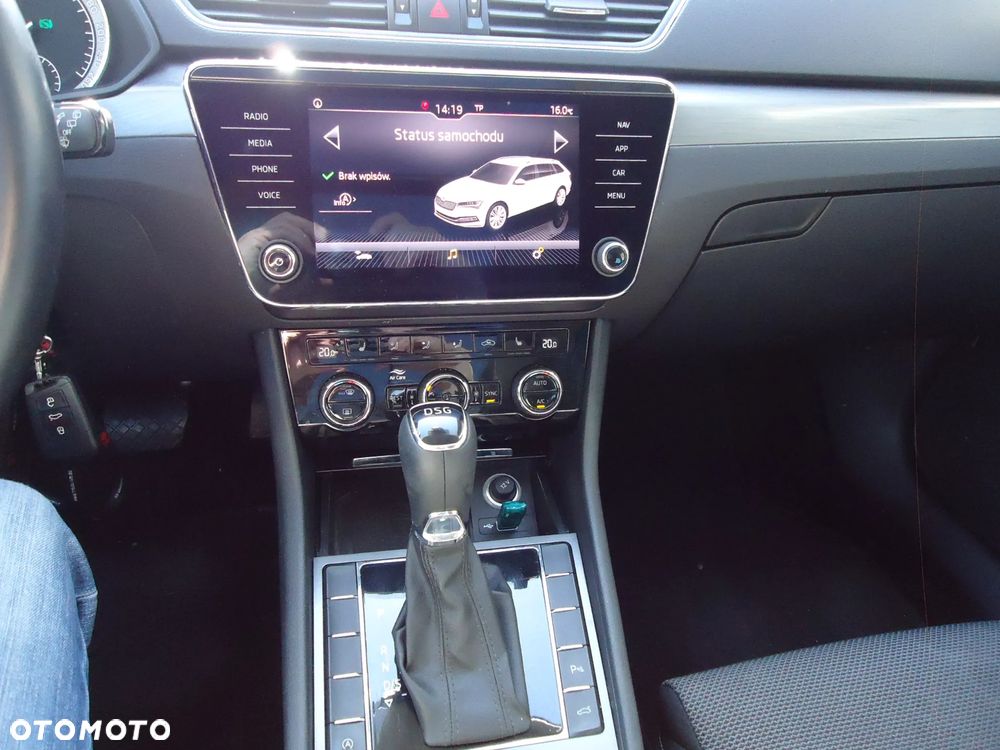 Skoda Superb 2.0 TDI DSG Ambition - 15