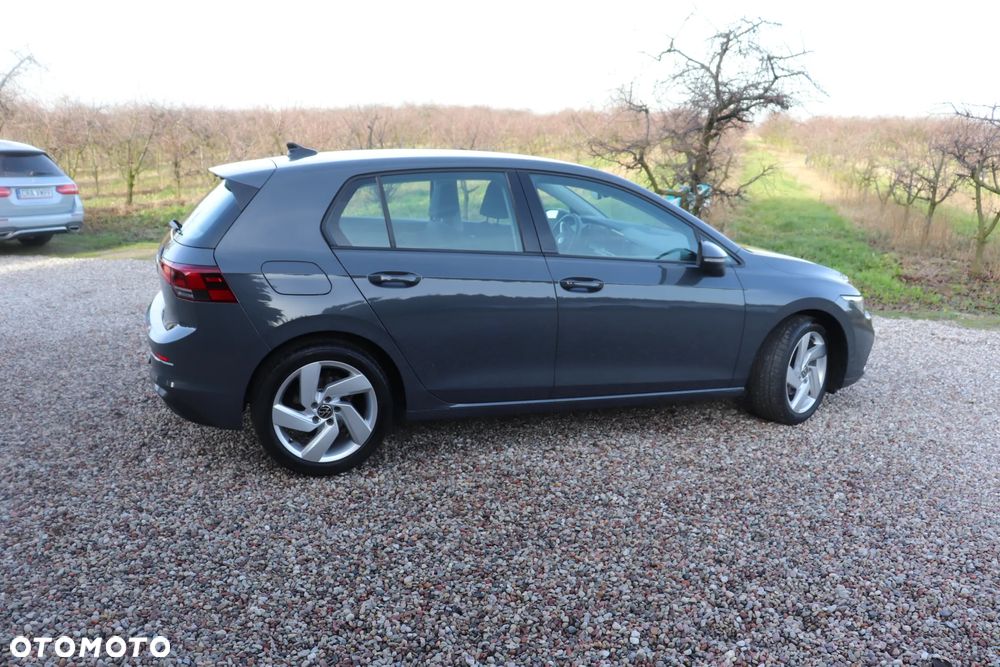 Volkswagen Golf 2.0 TDI SCR Life - 16