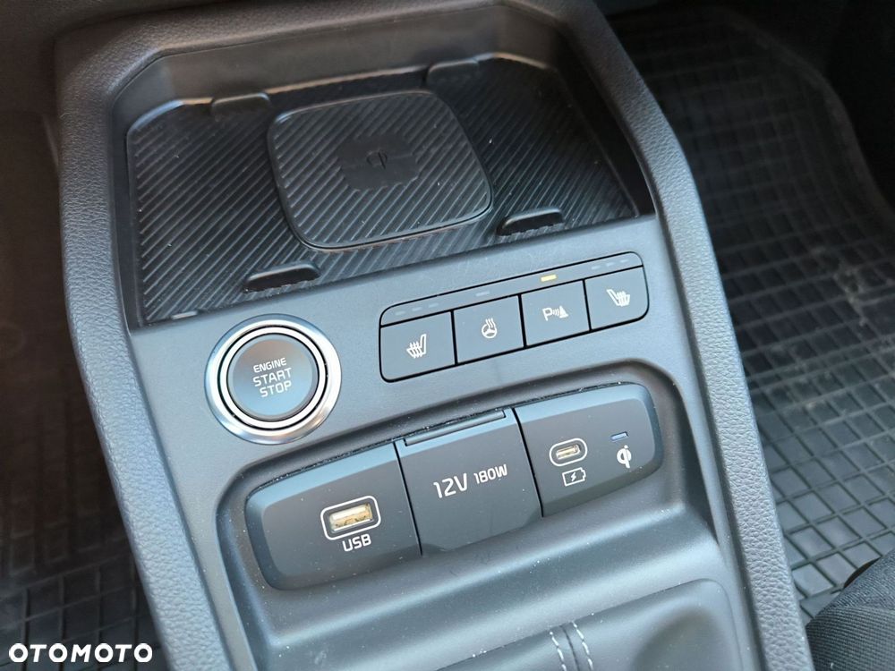 Kia Stonic 1.0 T-GDI Business Line DCT - 20