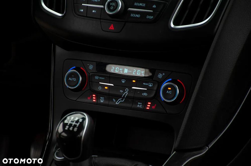 Ford Focus 1.5 EcoBoost Titanium ASS - 21