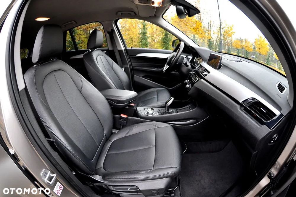 BMW X1 sDrive18d Business Edition - 22