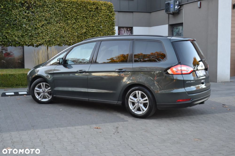 Ford Galaxy - 9
