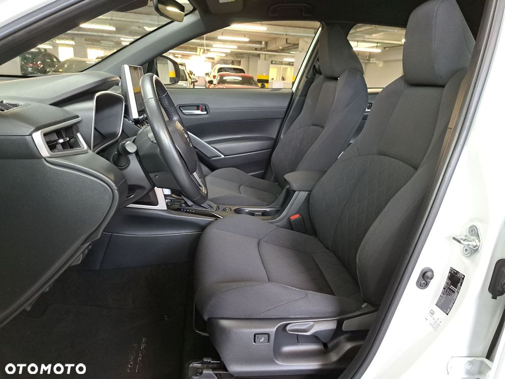 Toyota Corolla Cross - 12
