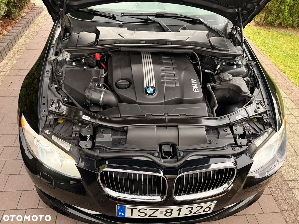 BMW Seria 3 325d Edition Exclusive - 24