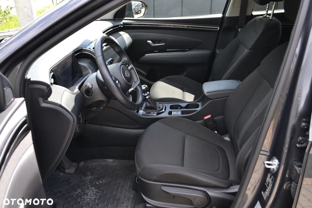 Hyundai Tucson 1.6 T-GDi Smart 2WD - 16