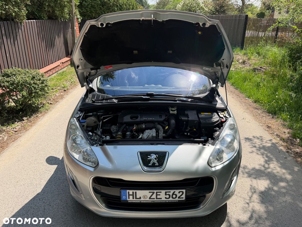 Peugeot 308 e-HDi FAP 110 Stop&Start Family - 11
