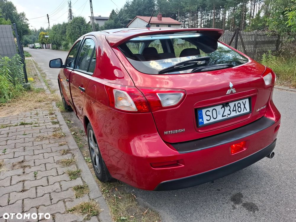 Mitsubishi Lancer 1.8 Intense - 10